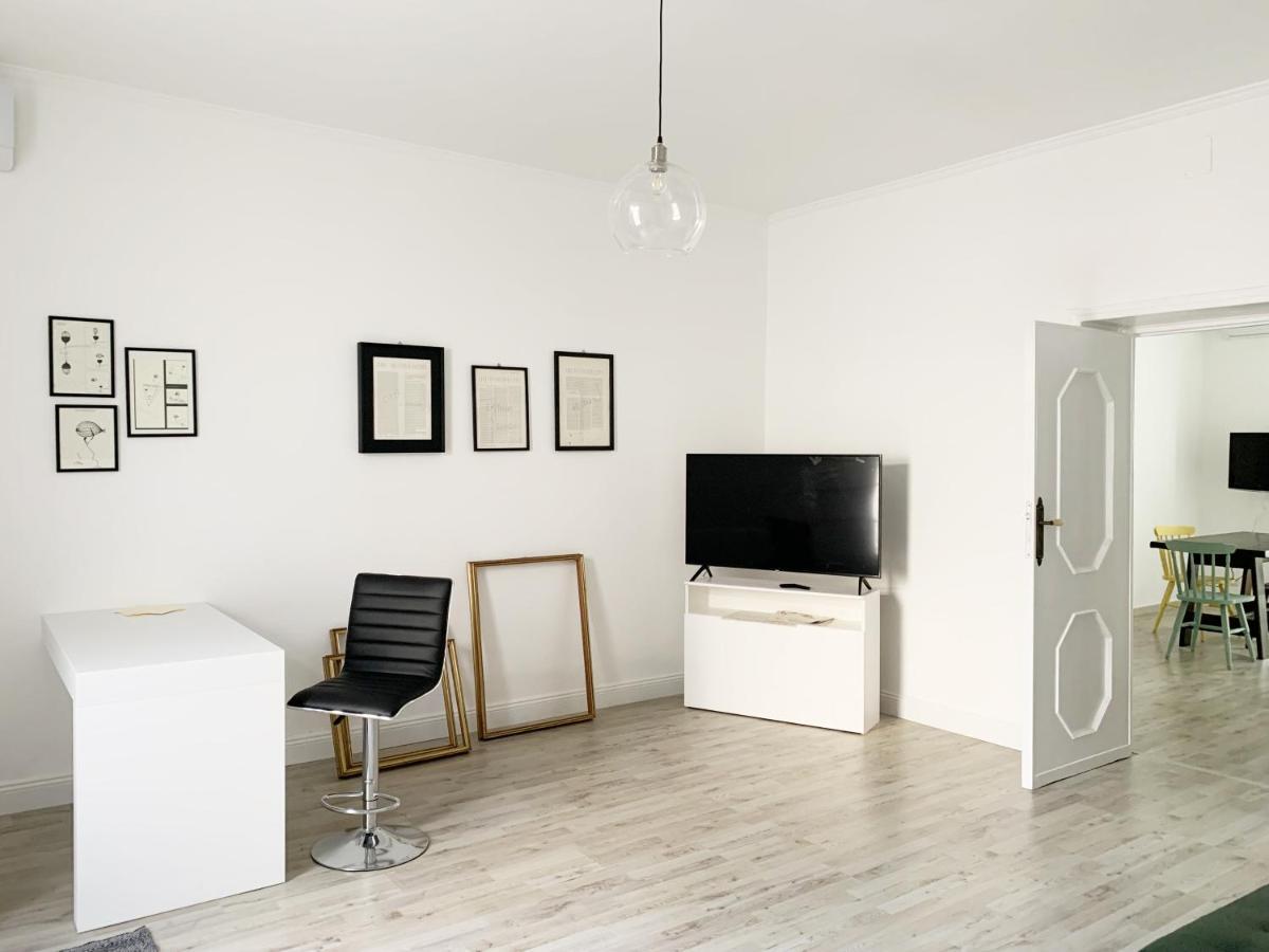 Tap Apartments - In Independent House With Private Garden 알게로 외부 사진
